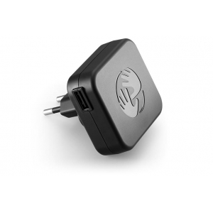 CAR GPS ACC HOME CHARGER USB/EUROPE 9UUC.002.03 TOMTOM